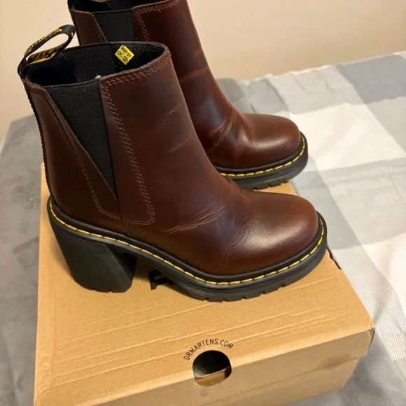 Doc Marten Spence - Picture 4 of 5